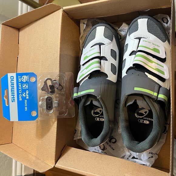 New Women Pearl Izumi Cycling Shoes - Picture 5 of 8